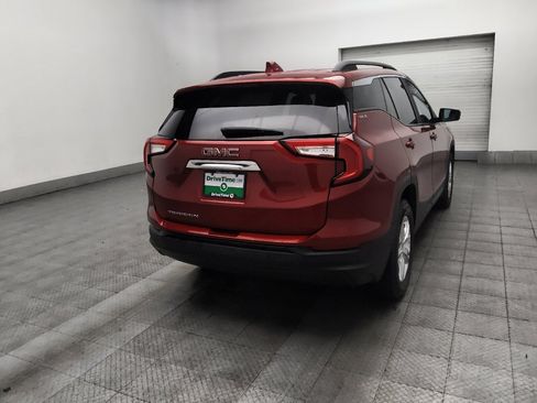 Used 2022 GMC Terrain SLE w/ Driver Convenience Package FWD image 9