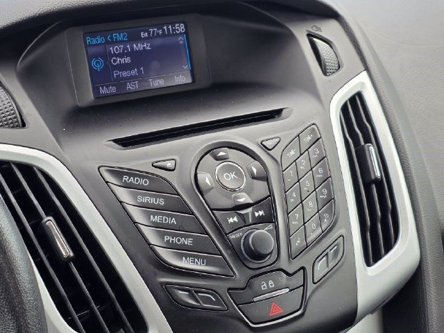Used 2014 Ford Focus SE w/ Equipment Group 201A FWD image 26