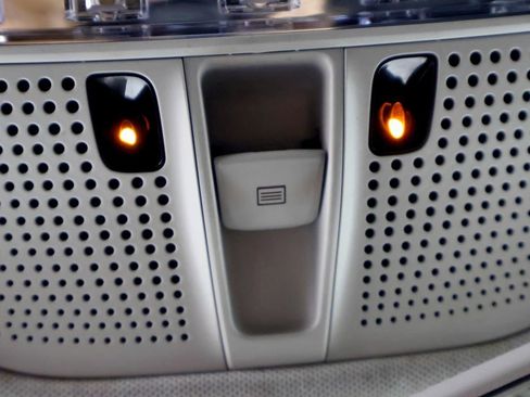 Used 2015 Mercedes-Benz C 300 Sport image 40