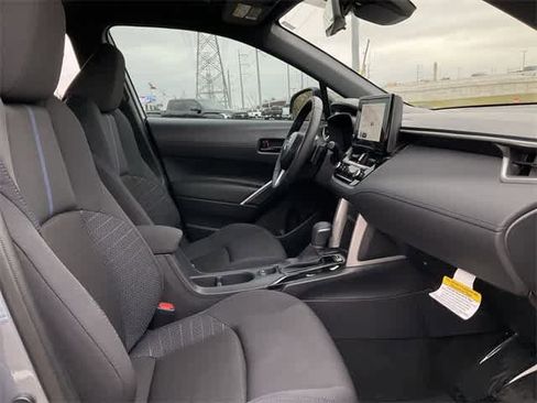 Certified 2025 Toyota Corolla Cross AWD Hybrid image 17