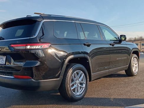 Used 2021 Jeep Grand Cherokee L Laredo w/ Luxury Tech Group I image 7