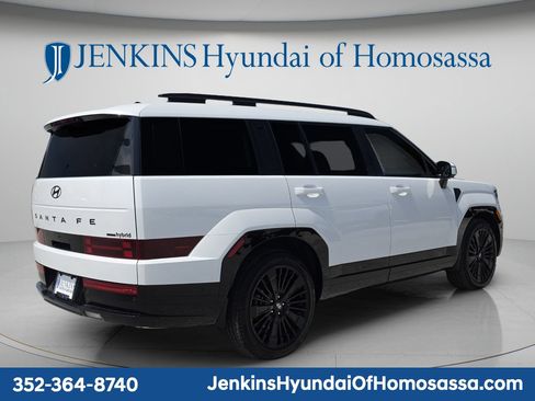 Used 2025 Hyundai Santa Fe Calligraphy AWD/4WD image 4