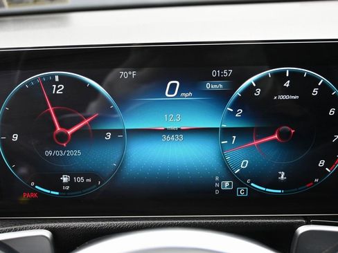 Used 2022 Mercedes-Benz GLB 250 w/ Premium Package Lite image 20