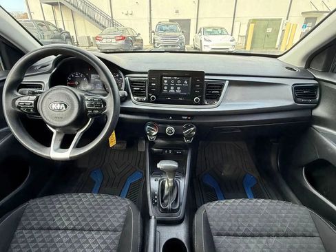 Used 2018 Kia Rio S image 3