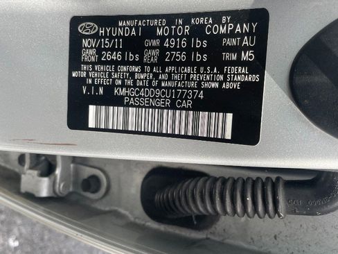 Used 2012 Hyundai Genesis 3.8 image 15