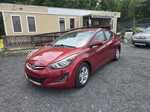 Used 2015 Hyundai Elantra SE FWD image 3