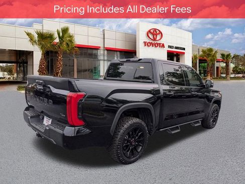 Used 2023 Toyota Tundra SR5 w/ SR5 Convenience Package AWD/4WD image 5