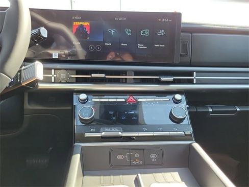 New 2026 Hyundai Santa Fe SE image 13