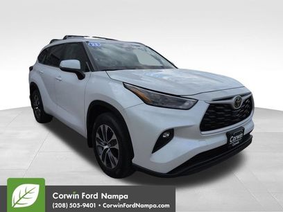 Used 2023 Toyota Highlander XLE