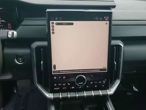 Used 2024 GMC Acadia Elevation image 19