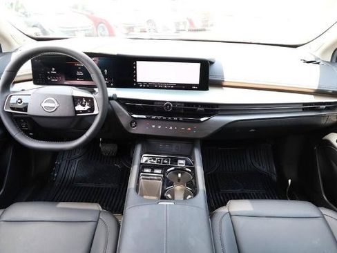 Used 2025 Nissan Murano SL AWD/4WD image 27