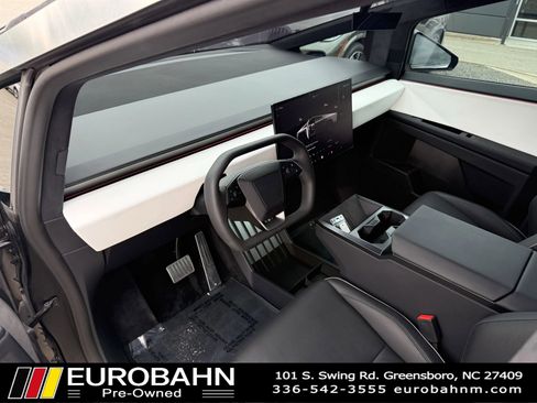 Used 2024 Tesla Cybertruck AWD Crew Cab image 14