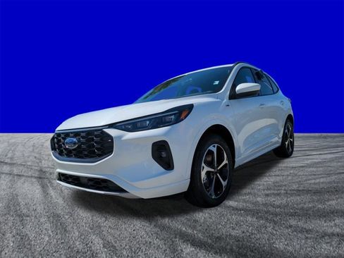 New 2026 Ford Escape ST-Line Elite w/ Class II Trailer Tow Package image 8