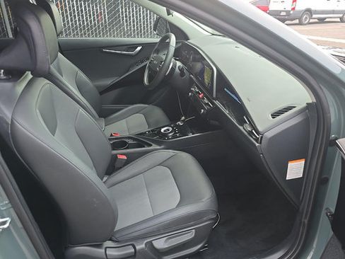Used 2024 Kia Niro Wind FWD image 14