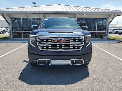 Used 2025 GMC Sierra 1500 Denali w/ Denali Reserve Package AWD/4WD image 11