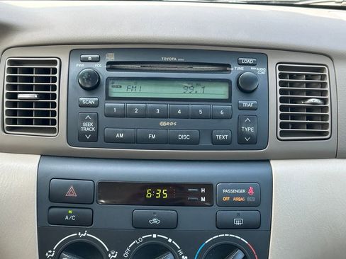 Used 2005 Toyota Corolla image 25