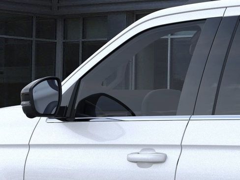 New 2025 Ford Expedition Active image 21