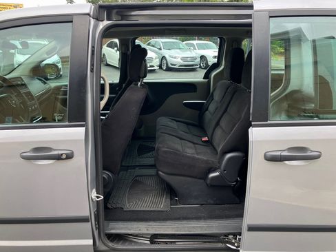 Used 2014 Dodge Grand Caravan American Value Package image 15