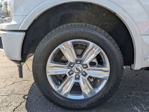 Used 2018 Ford F150 Platinum w/ Equipment Group 701A Luxury image 6