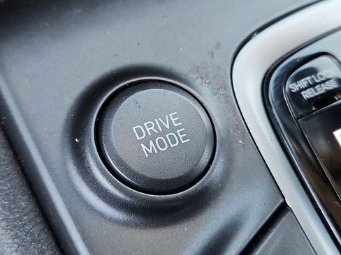 Used 2019 Hyundai Kona SE image 24