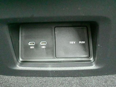 New 2026 Volkswagen Atlas SE image 23