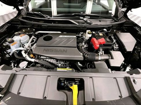 New 2025 Nissan Rogue SL image 12