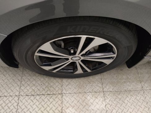 Used 2020 Nissan Sentra SV w/ Trunk Package FWD image 31