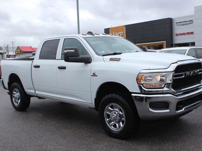 Used 2024 RAM 2500 Tradesman w/ Chrome Appearance Group