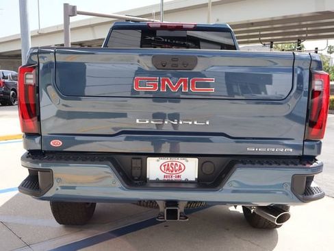 New 2026 GMC Sierra 2500 Denali w/ Denali Reserve Package AWD/4WD image 6