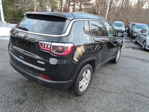 Used 2022 Jeep Compass Latitude w/ Sun and Sound Group image 9