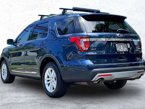 Used 2017 Ford Explorer XLT w/ Equipment Group 202A FWD image 12