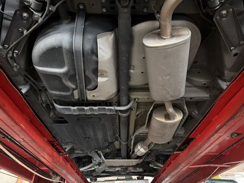 Used 2016 Honda Pilot Touring image 19