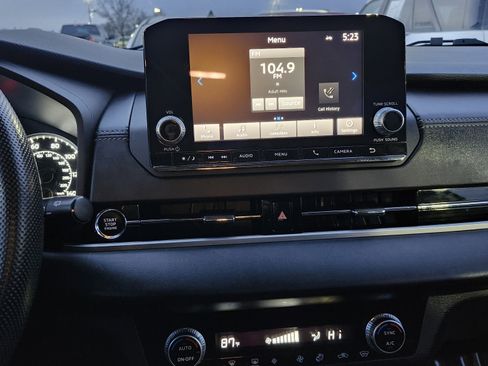 Used 2022 Mitsubishi Outlander ES image 27