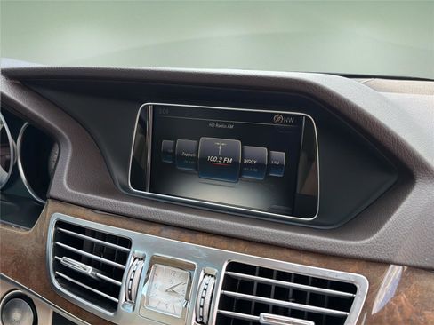 Used 2016 Mercedes-Benz E 350 4MATIC Wagon image 14