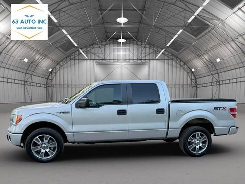 Used 2014 Ford F150 STX w/ Equipment Group 201A Mid AWD/4WD image 2