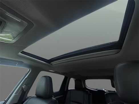 Used 2018 Toyota Highlander XLE image 20