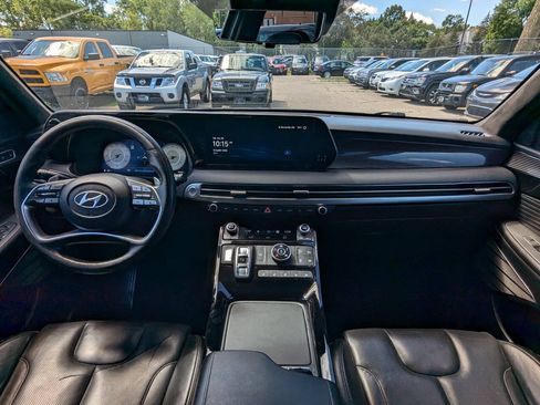Used 2023 Hyundai Palisade Calligraphy AWD/4WD image 2