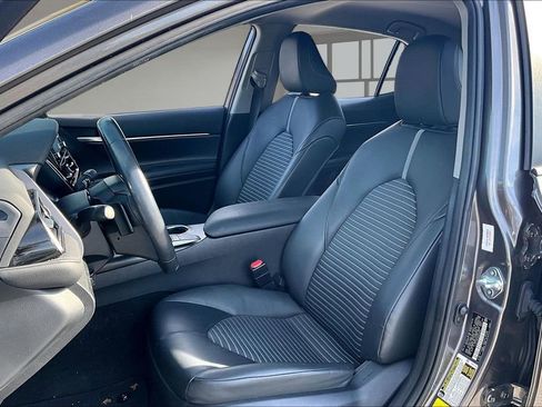 Used 2024 Toyota Camry SE FWD image 21