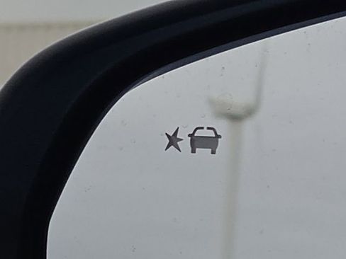 New 2026 Chevrolet Trax LT w/ Driver Confidence Package image 8