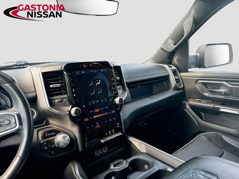 Used 2025 RAM 1500 Laramie AWD/4WD image 32