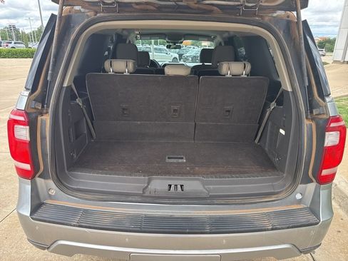 Used 2020 Ford Expedition XLT RWD image 6