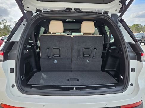 New 2026 Jeep Grand Cherokee L Limited image 26