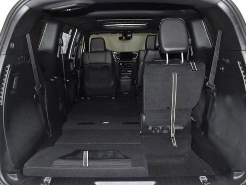 New 2026 Chrysler Pacifica Select image 34