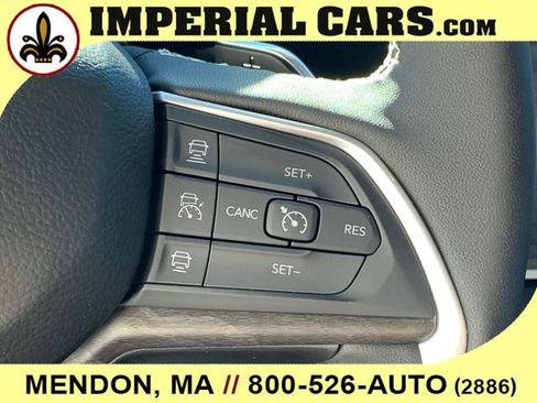 New 2025 Jeep Grand Cherokee Limited w/ Luxury Tech Group II image 31