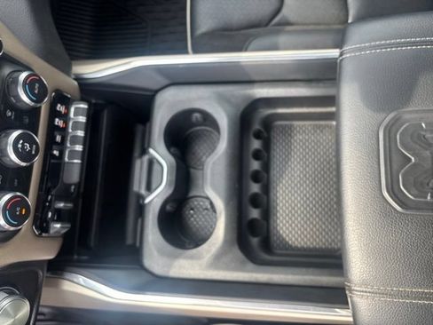 Used 2022 RAM 1500 Laramie AWD/4WD image 35