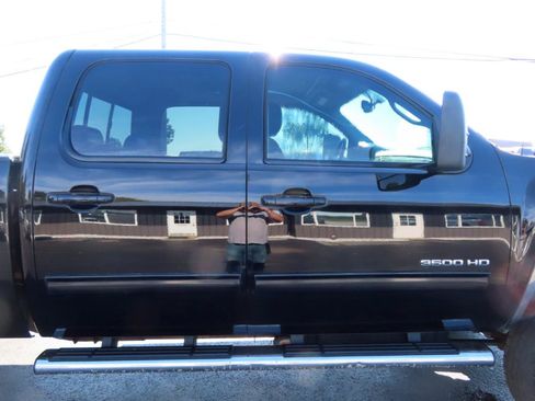 Used 2014 Chevrolet Silverado 3500 LTZ w/ LTZ Plus Package AWD/4WD image 19