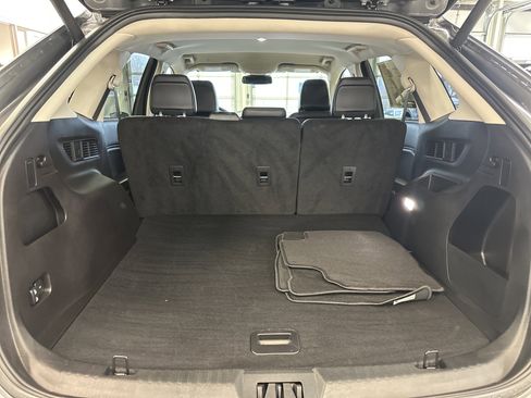 Used 2024 Ford Edge SEL w/ Convenience Package image 6