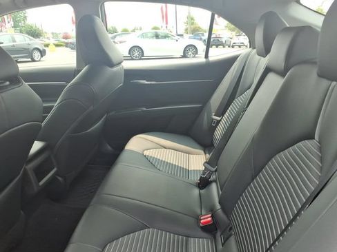 Used 2024 Toyota Camry SE w/ Convenience Package FWD image 7