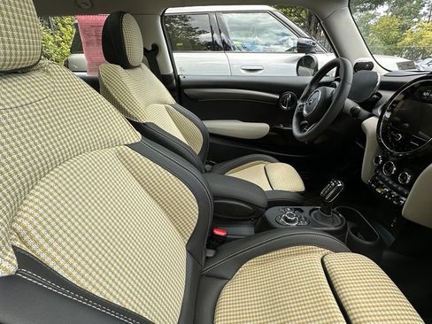 Used 2024 MINI Cooper SE FWD image 5