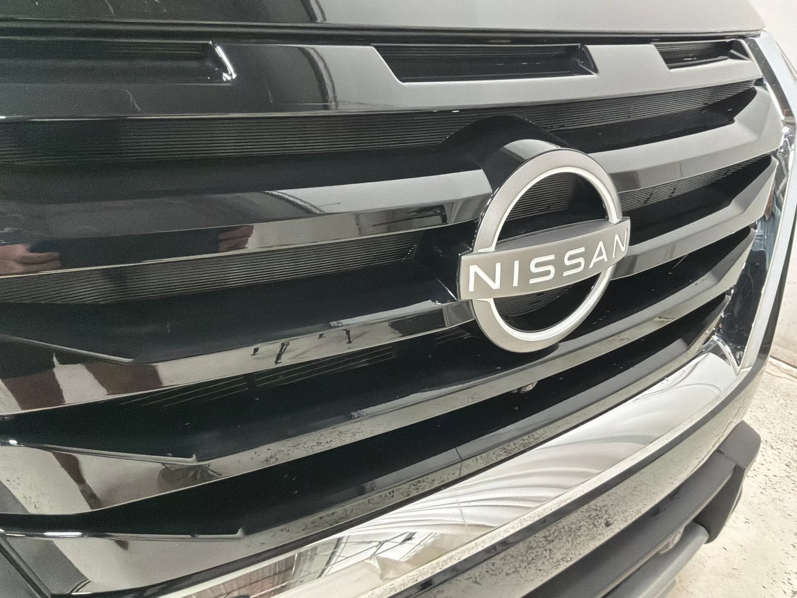 Used 2025 Nissan Pathfinder SL AWD/4WD image 29